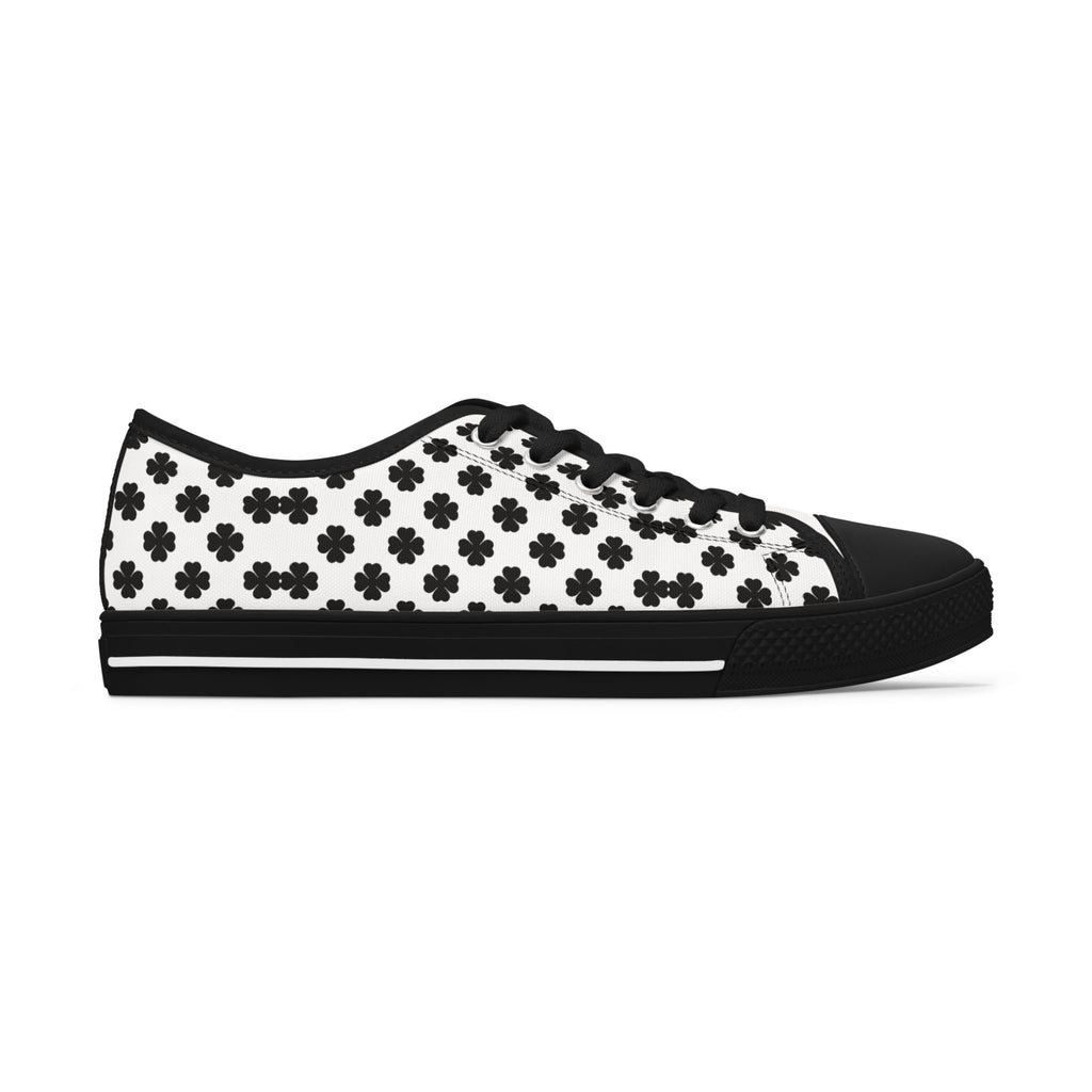 Women's Low Top Sneakers — Black Clover Pattern Casual Canvas Shoes