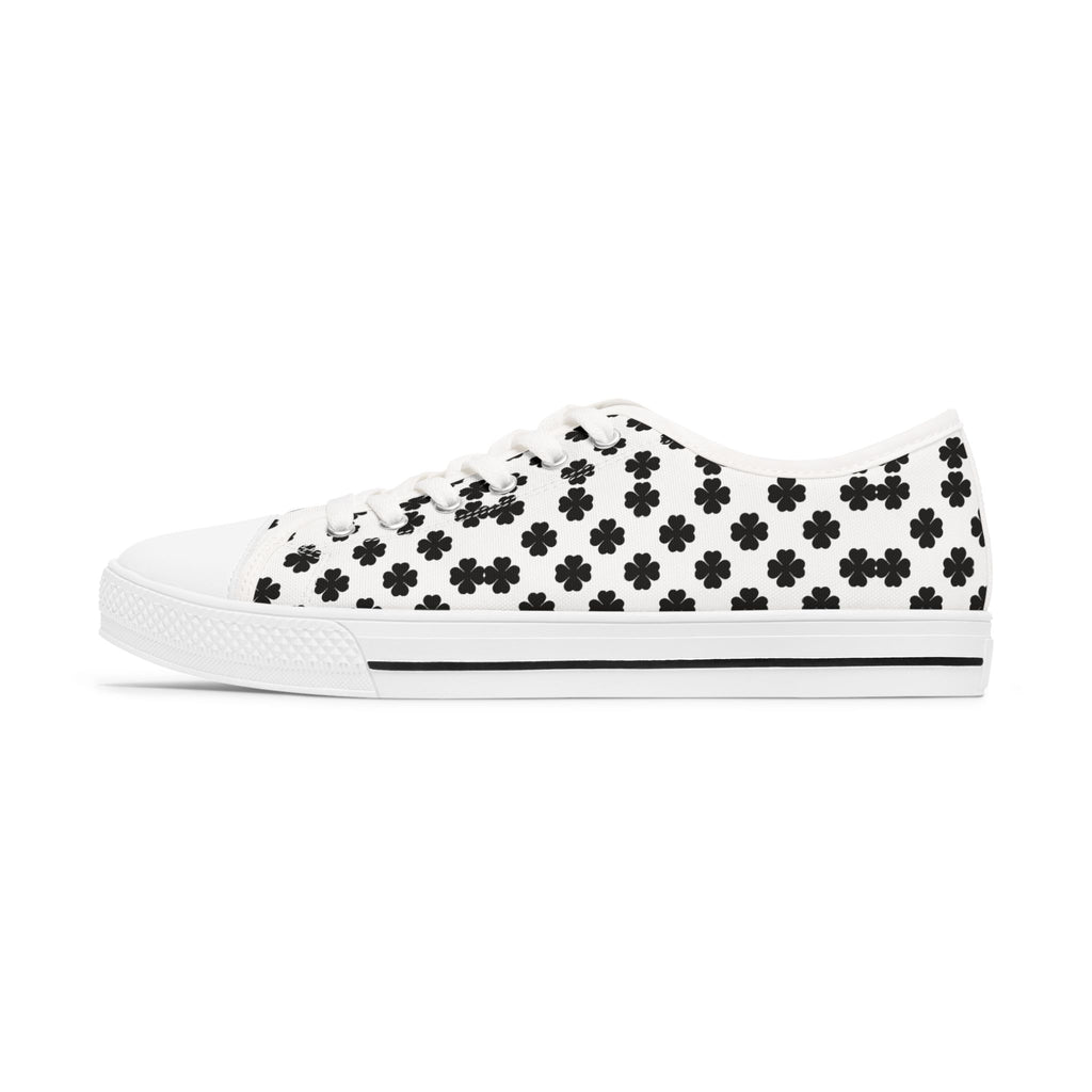 Women's Low Top Sneakers — Black Clover Pattern Casual Canvas Shoes